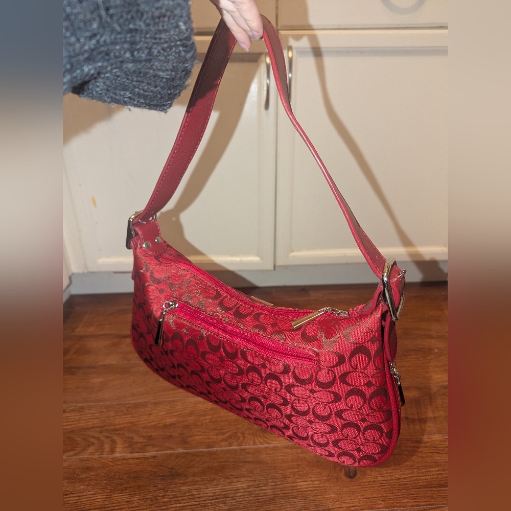 Red "Metro" Women's Y2K Baguette Style Shoulder Bag